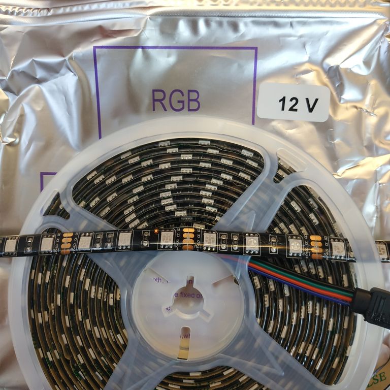 Лента RGB 12V 5050/60/чёрная подложка залитая