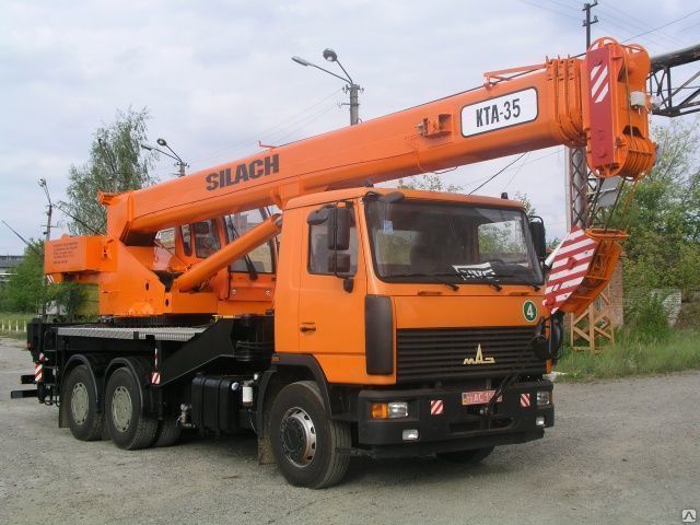 Автокран Челябинец 35 т. 30 м.