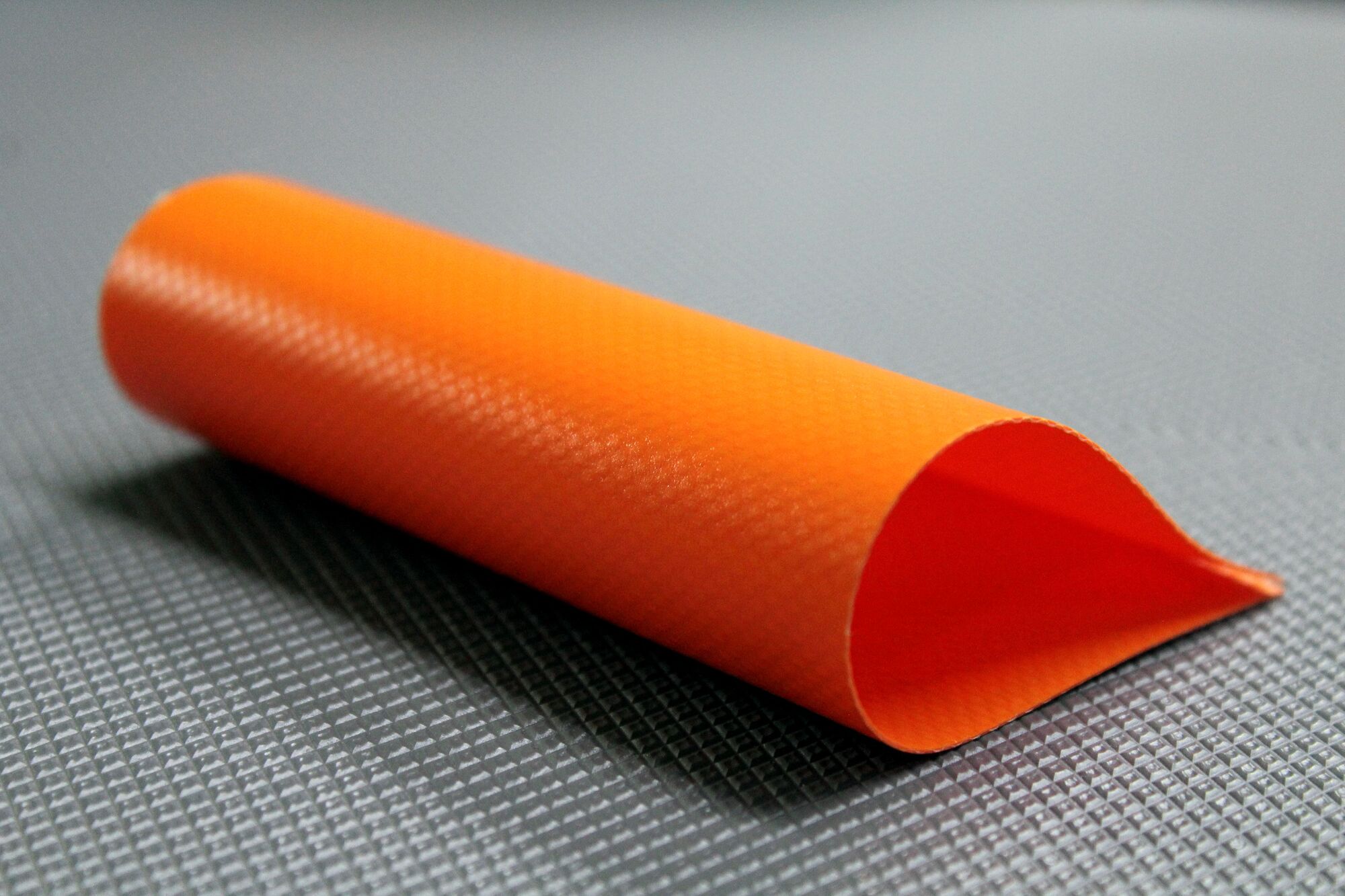Тентовая ткань ПВХ 650 г/м2 Sealtex оранжевая (RAL 2004) 2,5х65 м