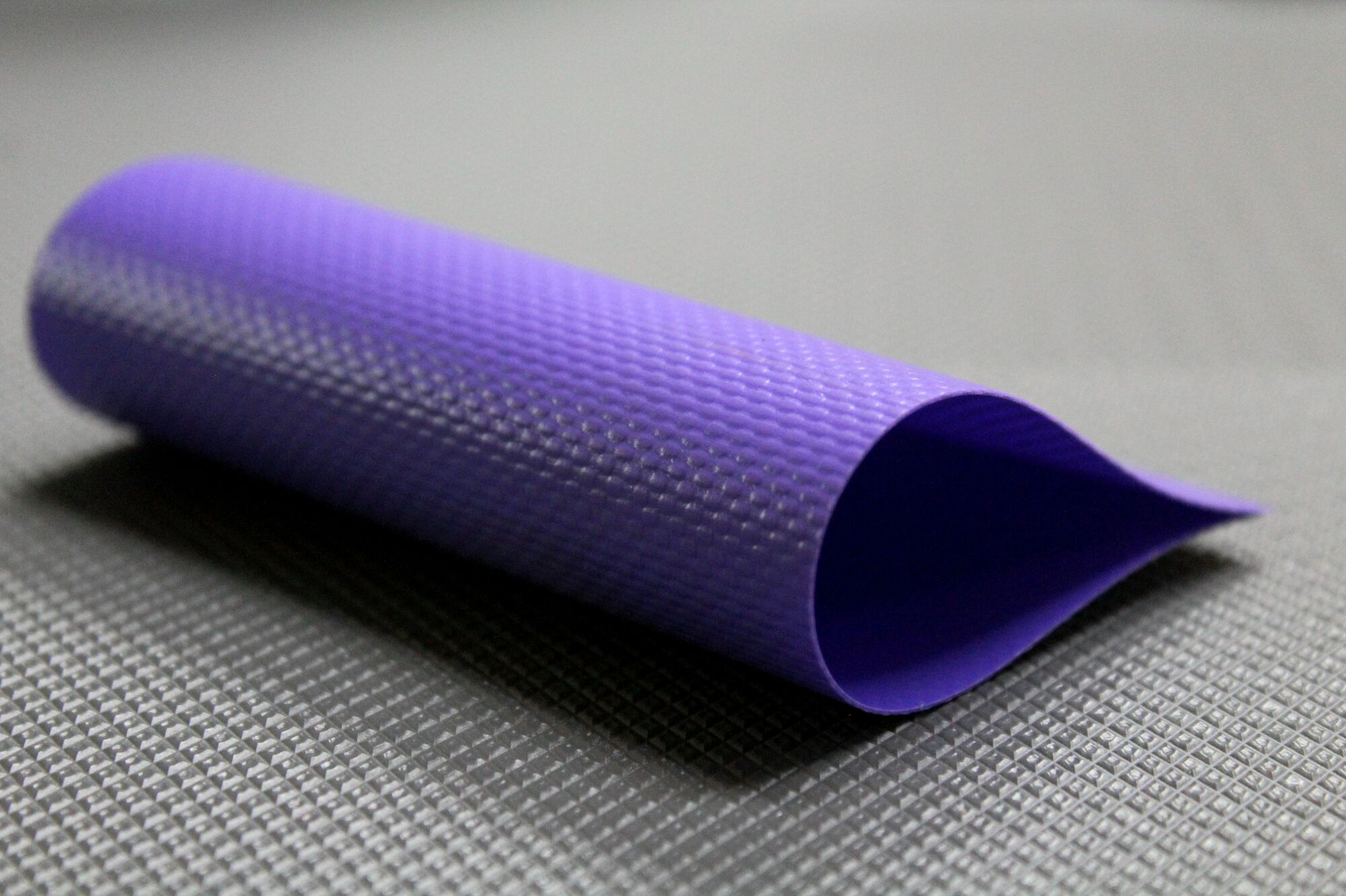 Тентовая ткань ПВХ 630 г/м2 Atmix фиолетовая (RAL 4005) 2,5х65 м