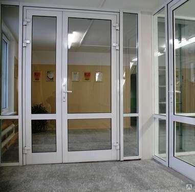 Двери ПВХ со стеклом и импостом