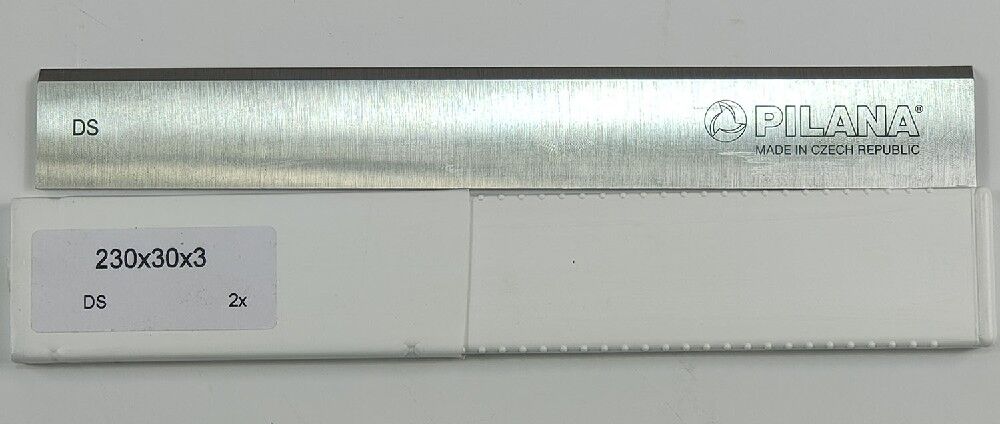 Нож строгальный "Pilana" DS 230х30х3 Чехия