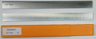 Нож строгальный "Pilana" HSS W18% 300х25х3 Чехия #1